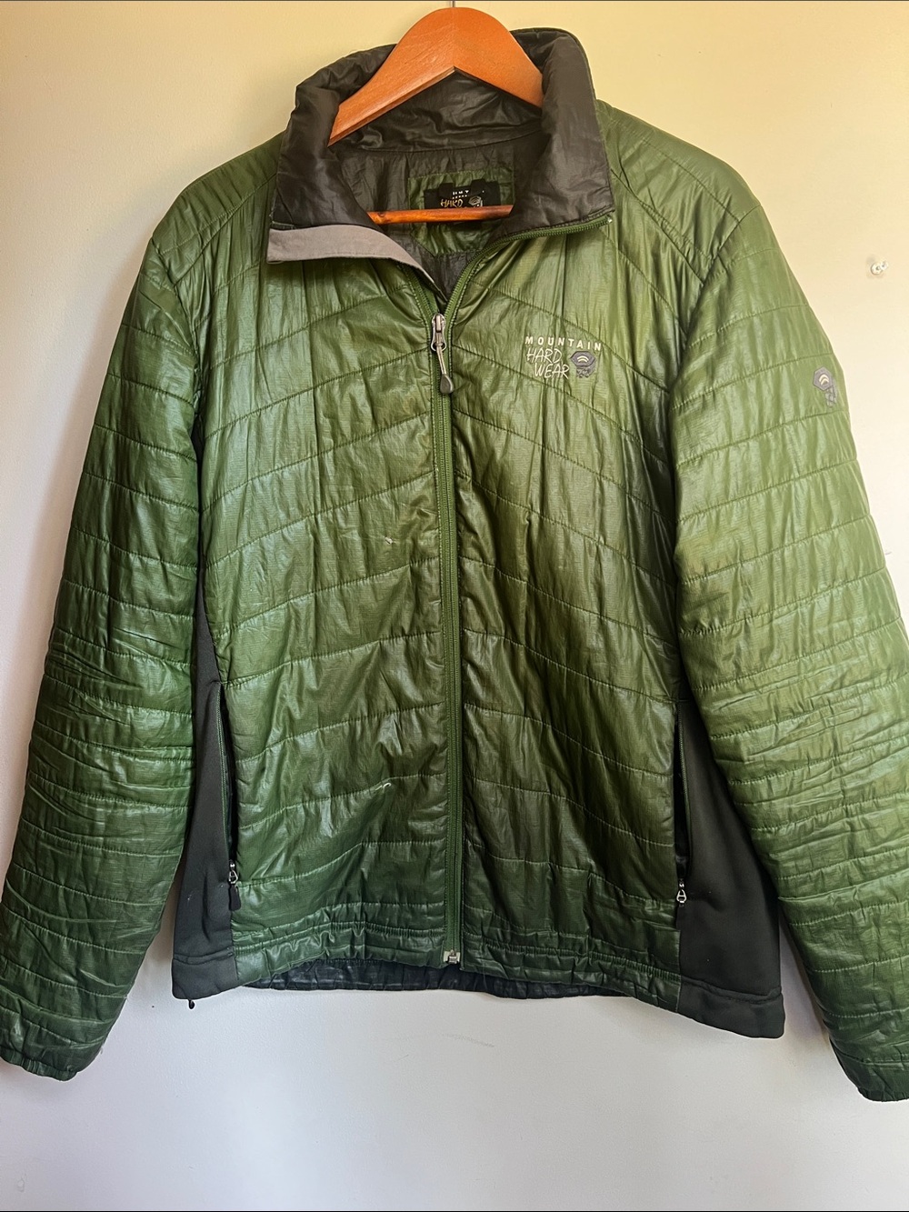 Men’s Mountain Hardwear Olive Green Quilted Insulated Puffer Jacket